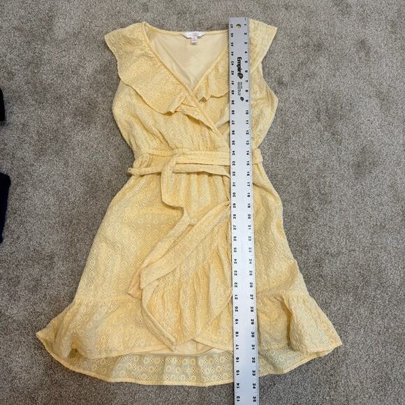 LC Lauren Conrad small eyelet faux wrap ruffle belted dress D4 2411 - Picture 3 of 12